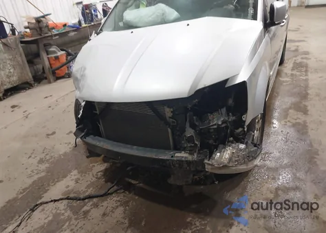 2012 Chrysler Town & Country Touring z USA, uszkodzony, nr VIN 2C4RC1BG3CR116320